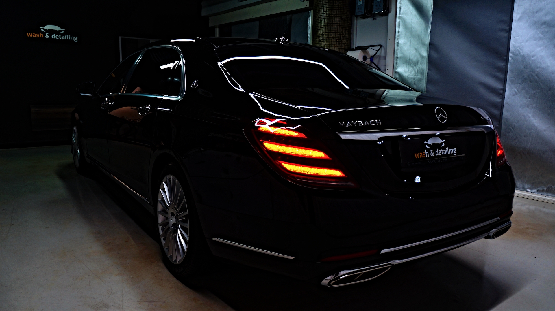 Mercedes Benz Maybach S560