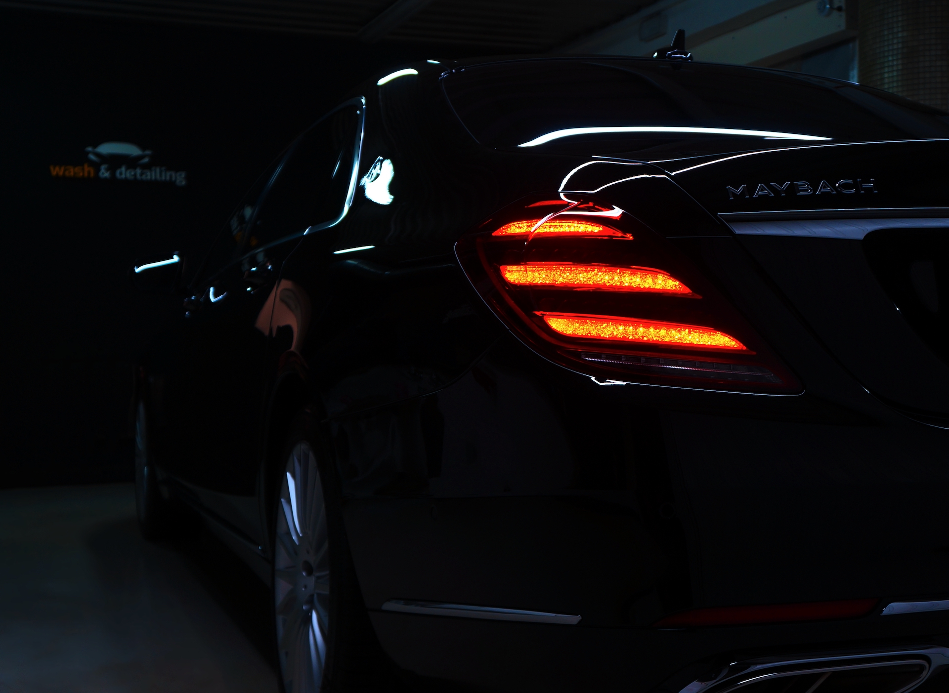 Mercedes Benz Maybach S560